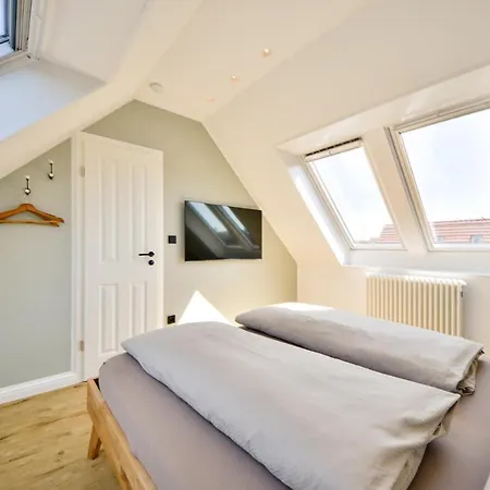 Olivenoog ヴァンガーオーゲ